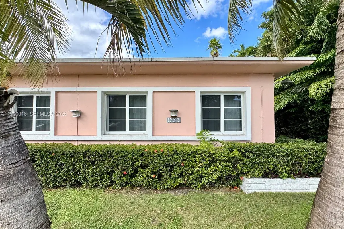 1785 Calais Dr # 5, Miami Beach FL 33141