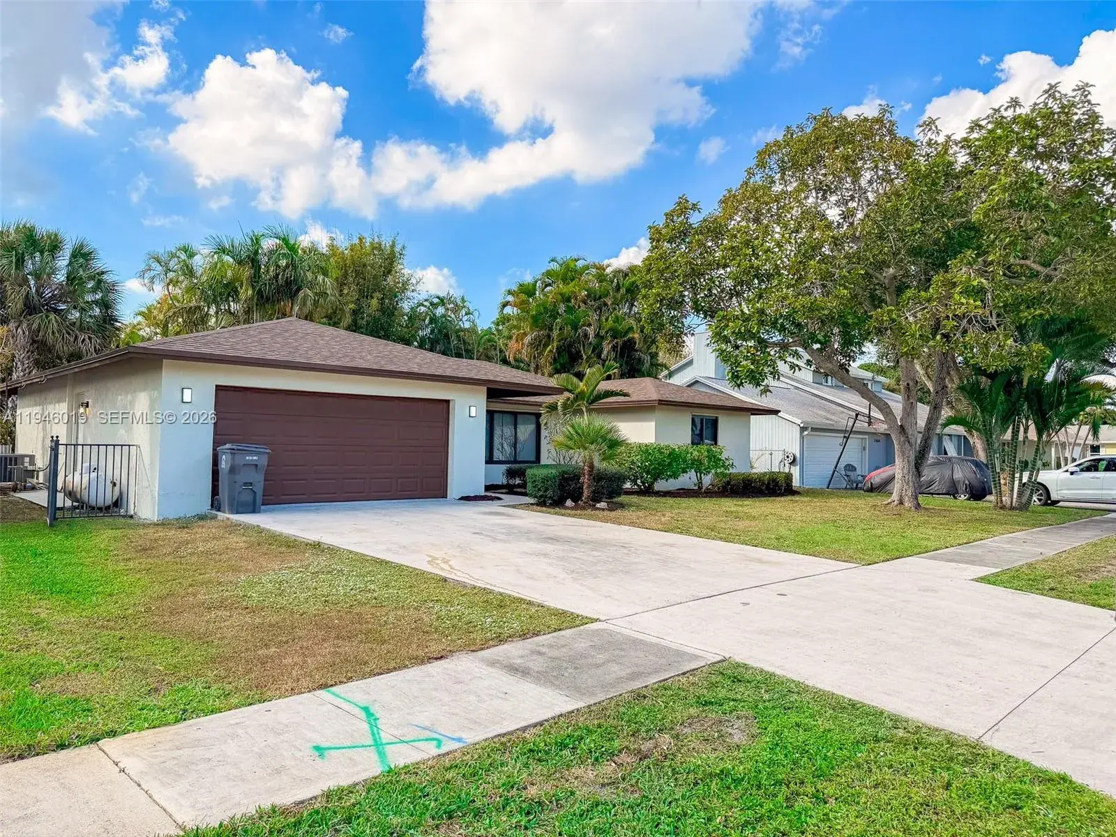 2660 Starwood Cir, West Palm Beach FL 33406