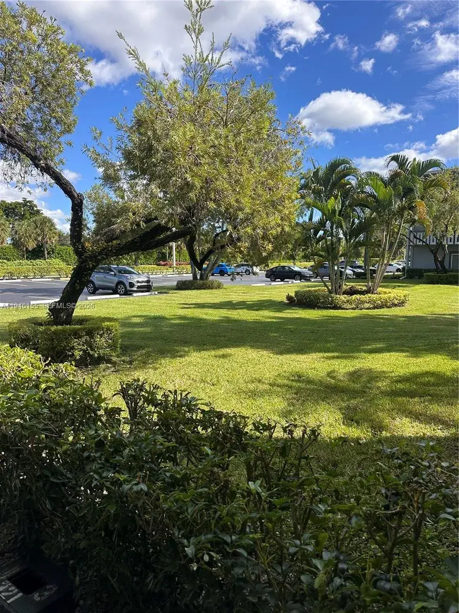 1 bedroom 1 bath Residential for sale at 265 Suffolk G # 265, Boca Raton FL 33434