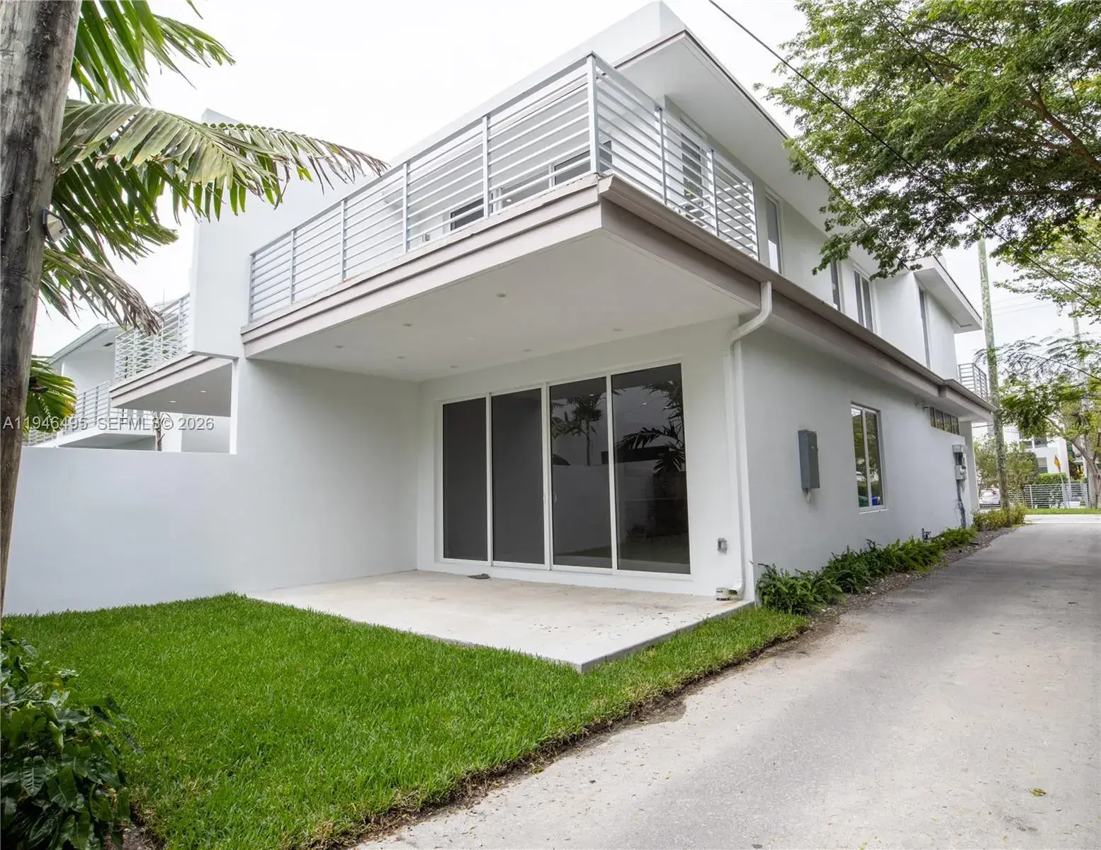 3374 Day Ave, Miami FL 33133