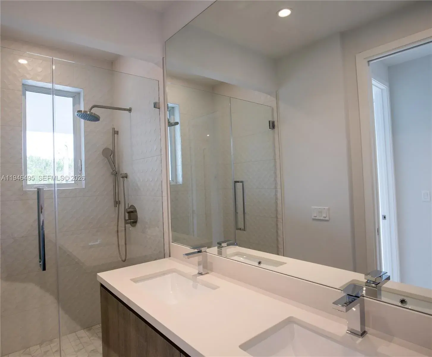 3374 Day Ave, Miami FL 33133