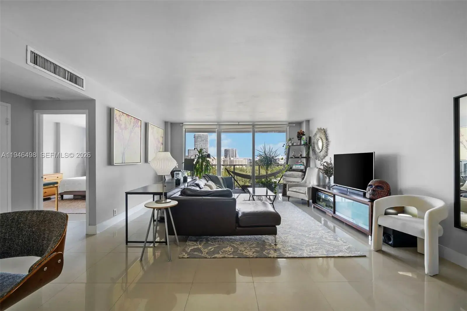 1 bedroom 1 bath Residential Lease for rent at 3301 NE 5th Ave # 902, Miami FL 33137