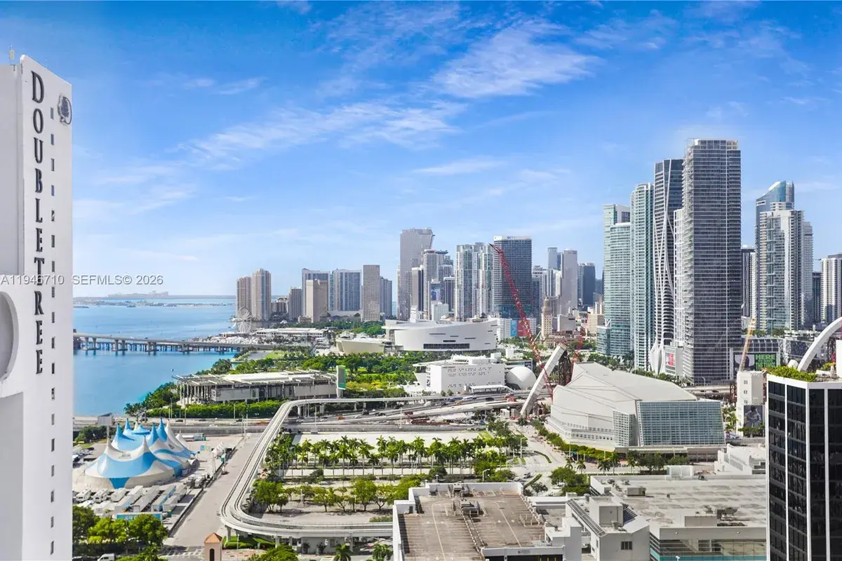 1750 N Bayshore Dr # 3210, Miami FL 33132