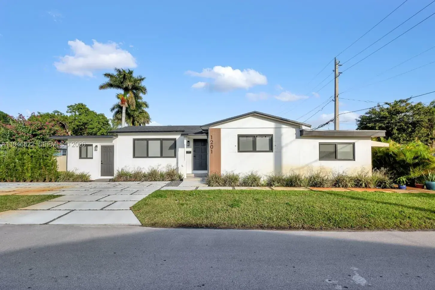 1201 N 16th Ave, Hollywood FL 33020