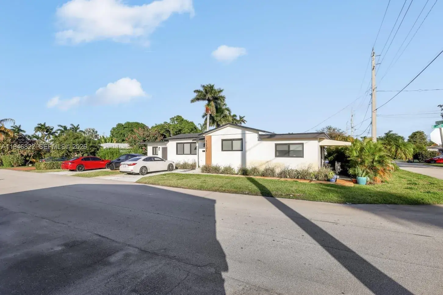 1201 N 16th Ave, Hollywood FL 33020