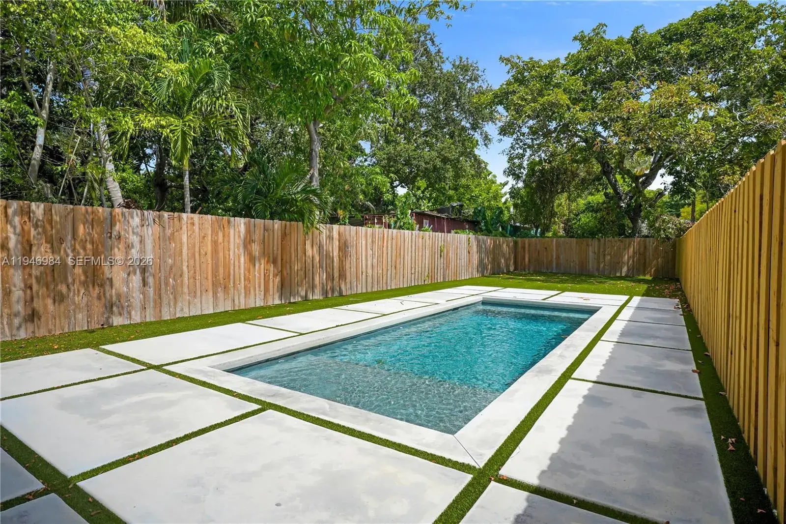 223 NW 51st St, Miami FL 33127