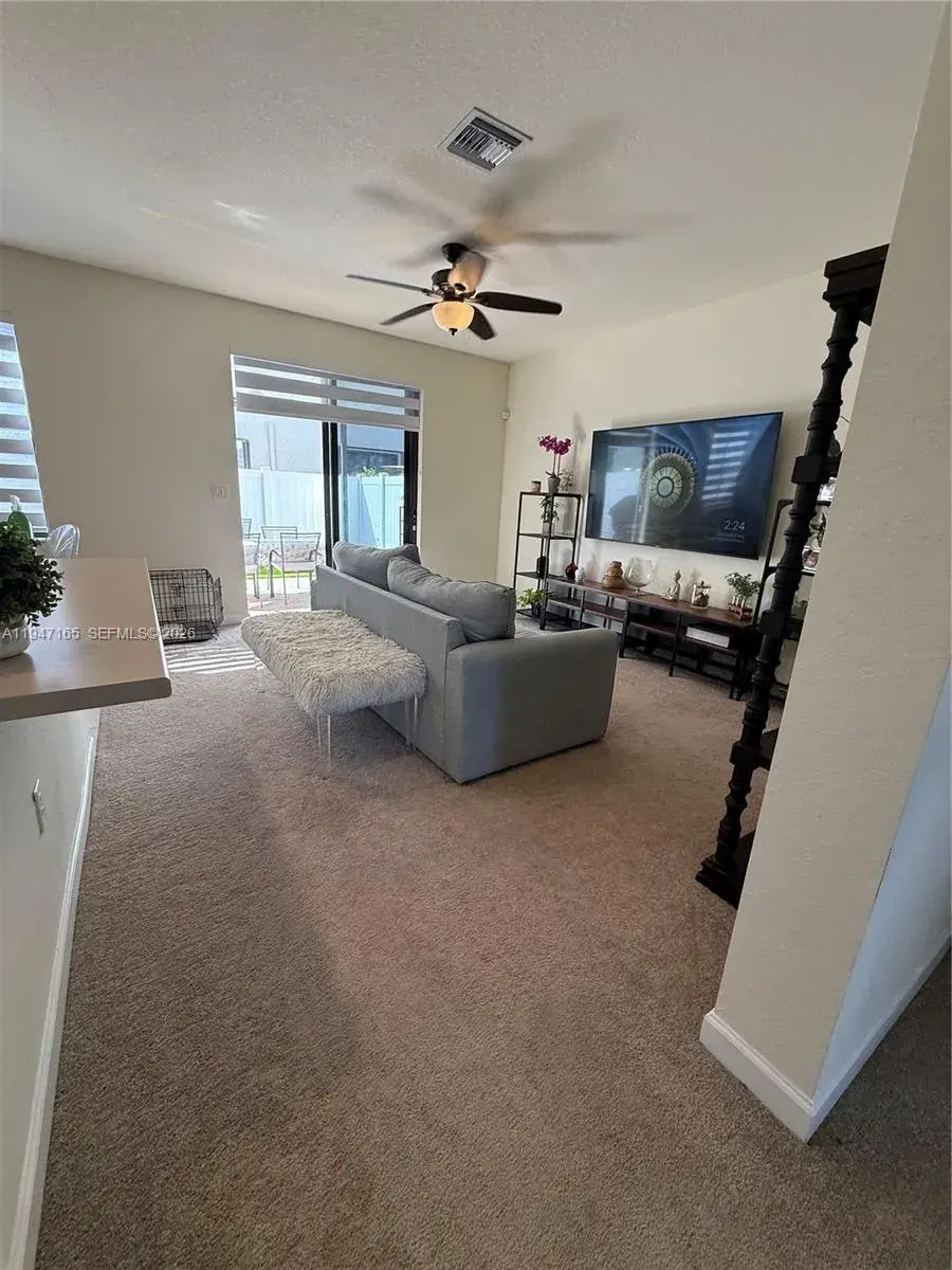 11094 W 33rd Way, Hialeah FL 33018