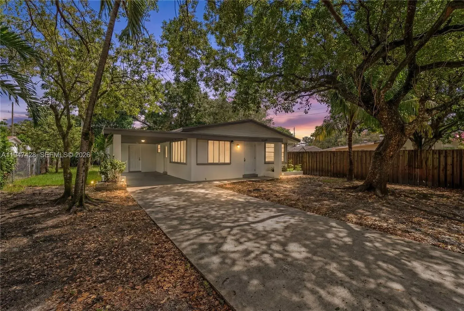 3 bedroom 2 bath Residential for sale at 1709 N 59th Ter, Hollywood FL 33021