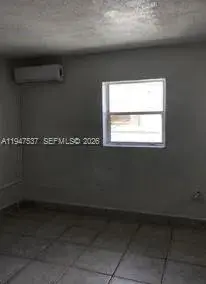 1 bedroom 1 bath Residential Lease for rent at 320 NW 2nd Ave # 2, Hallandale Beach FL 33009