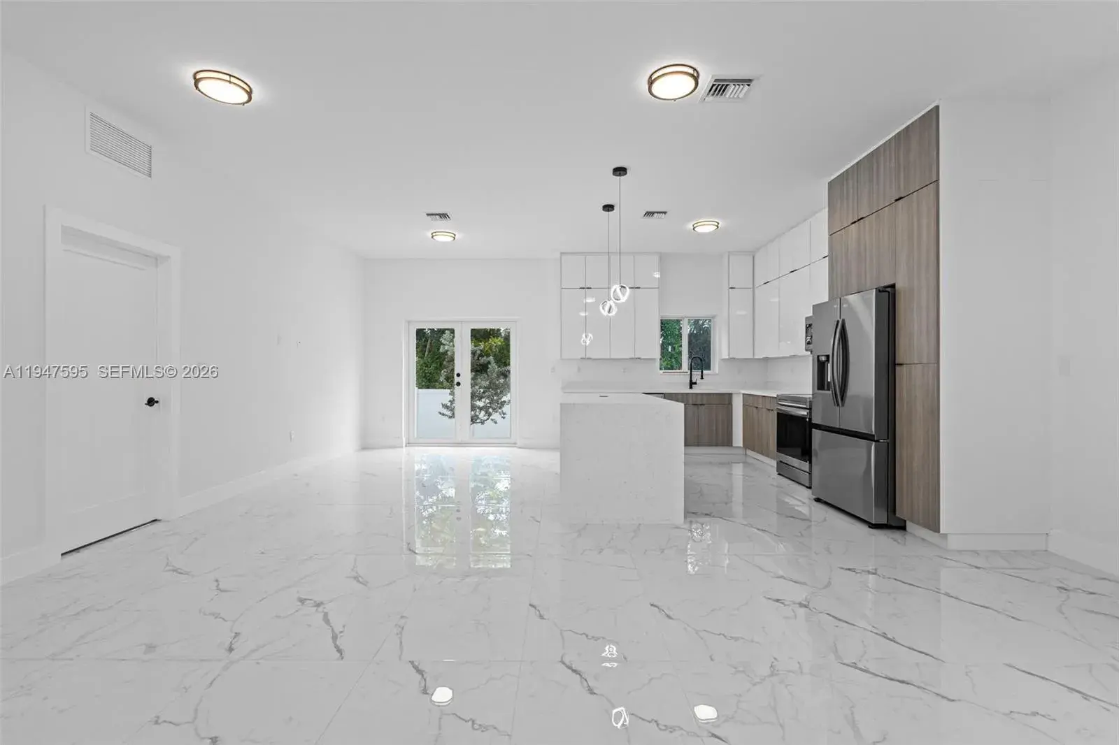 2861 NW 8th Ct, Fort Lauderdale FL 33311