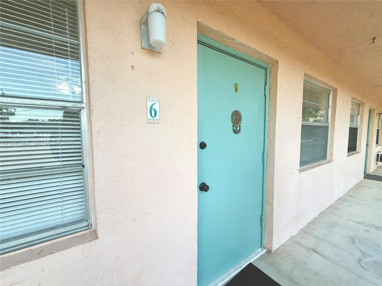 10 SE 9th Ave # 6, Fort Lauderdale FL 33301