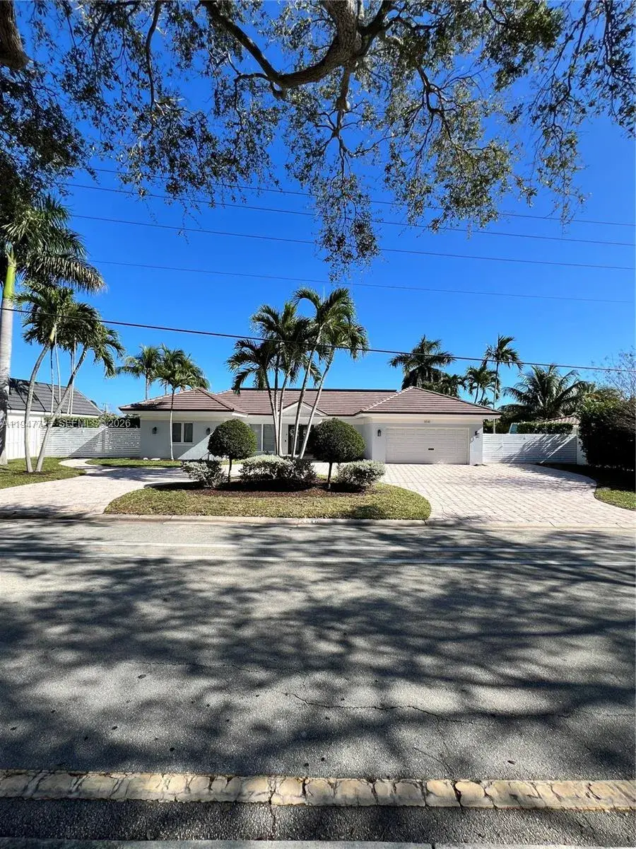 3 bedroom 3 bath Residential Lease for rent at 5510 Bayview Dr, Fort Lauderdale FL 33308