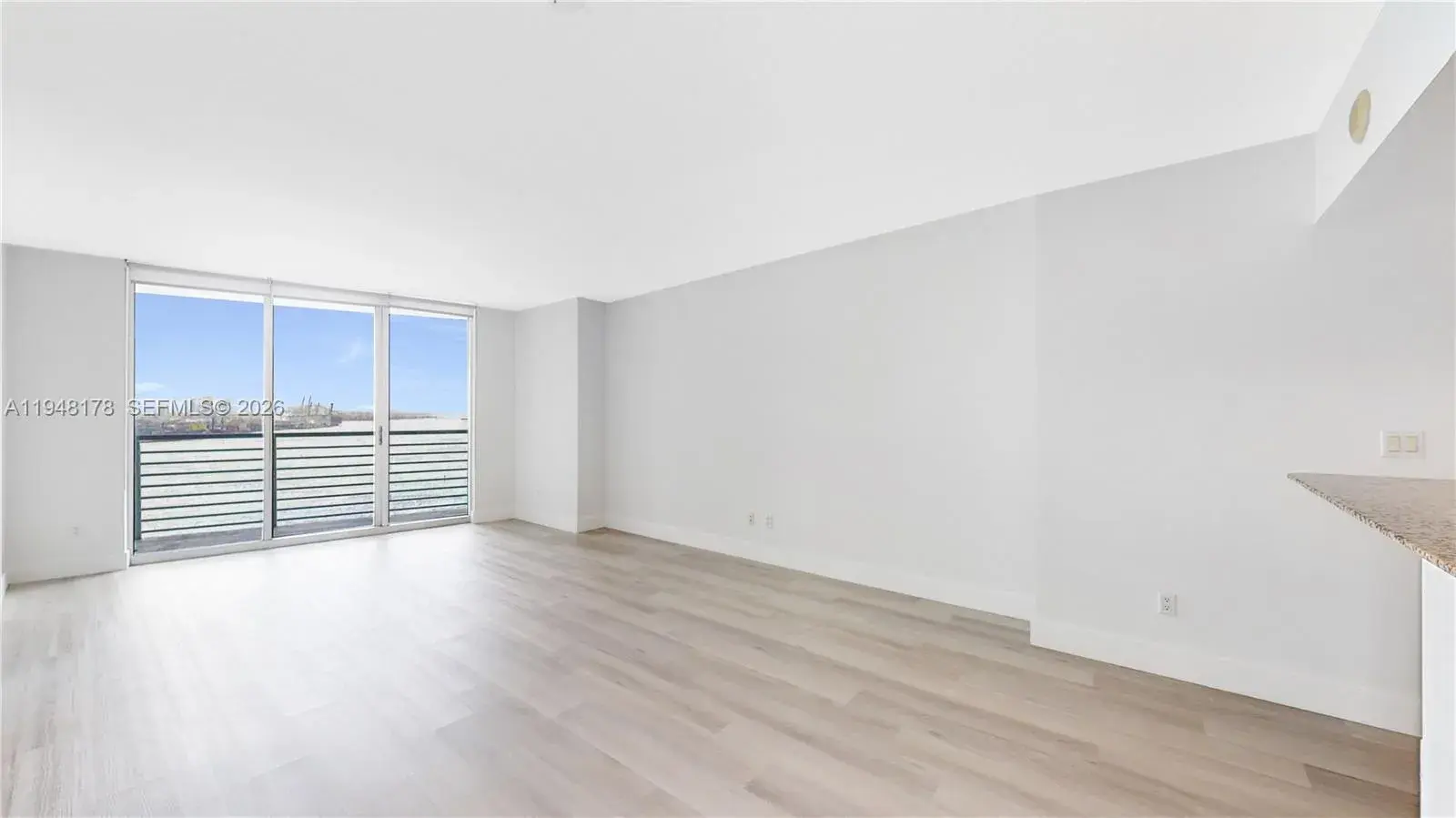 325 S Biscayne Blvd # 2226, Miami FL 33131