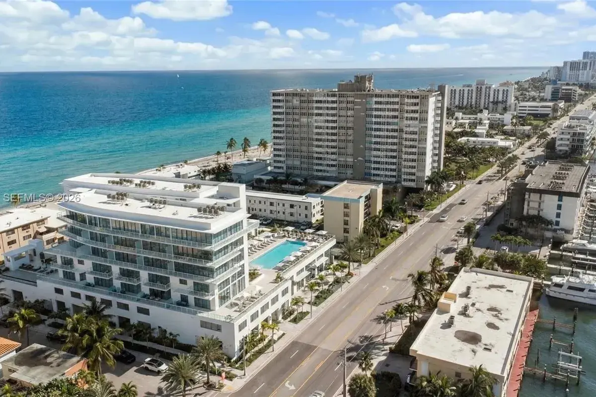 3319 N Ocean Drive, Hollywood FL 33019