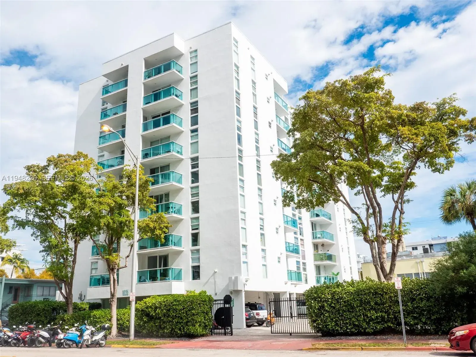 1 bedroom 1 bath Residential for sale at 1035 West Ave, Miami Beach FL 33139