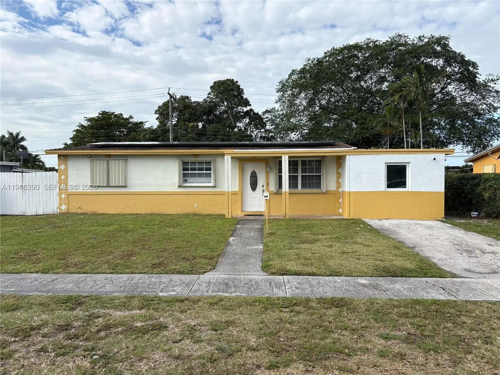 3 bedroom 2 bath Residential for sale at 330 N 69th Way, Hollywood FL 33024