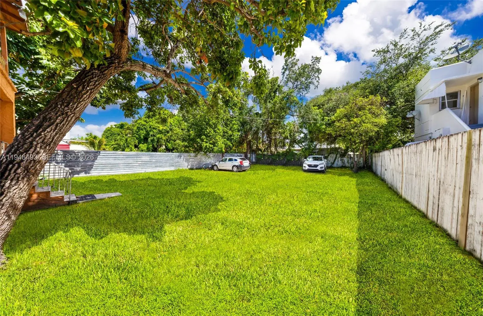 959 SW 6th St, Miami FL 33130