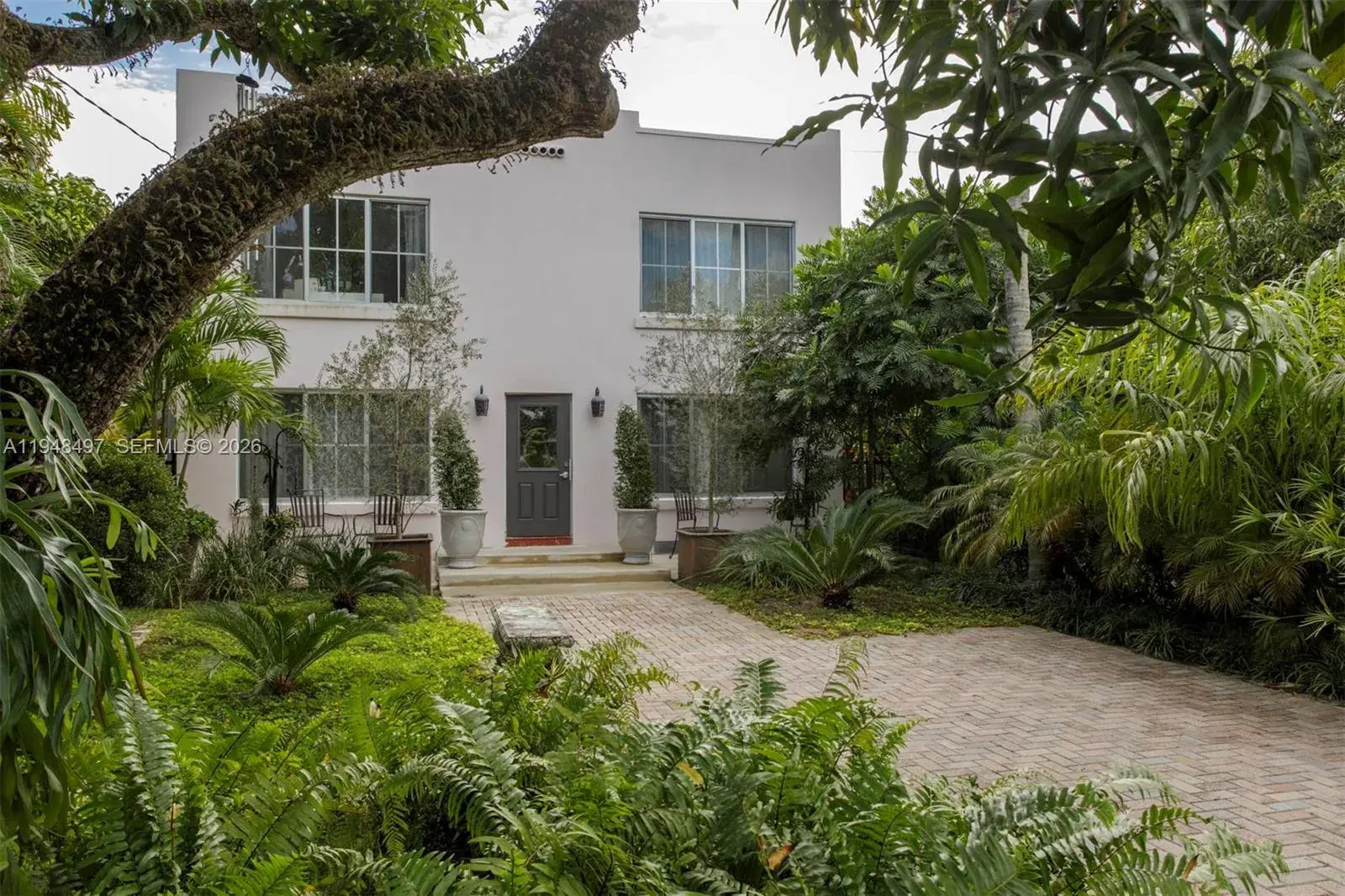 1360 SW 14th St, Miami FL 33145