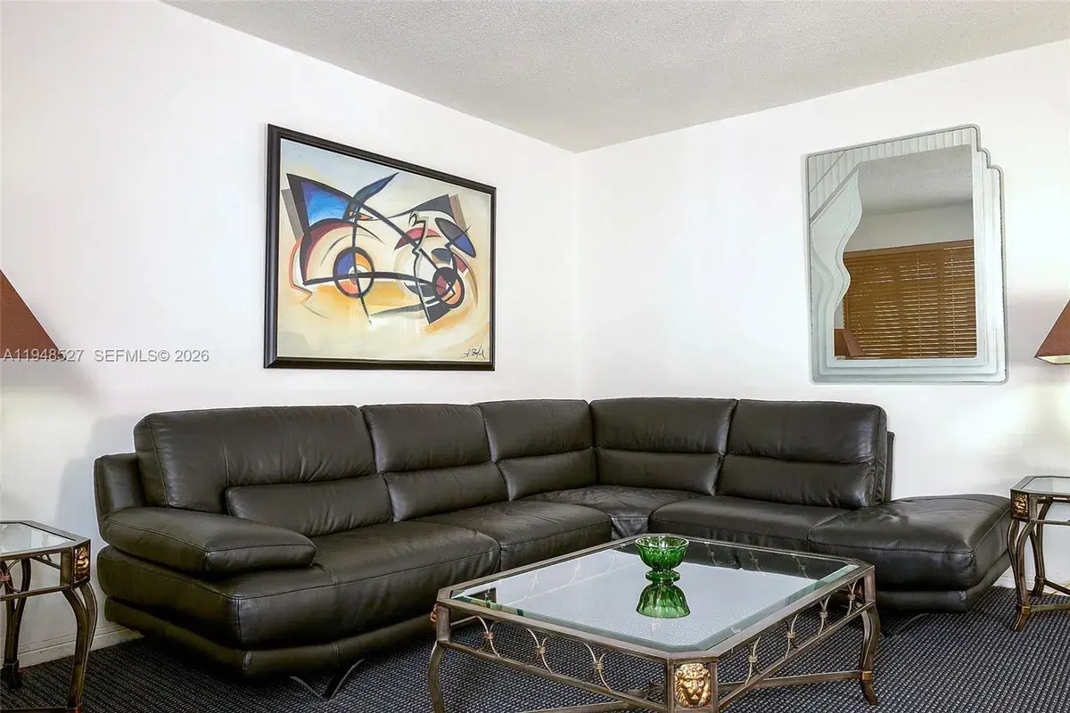 1748 Rodman St # 117, Hollywood FL 33020