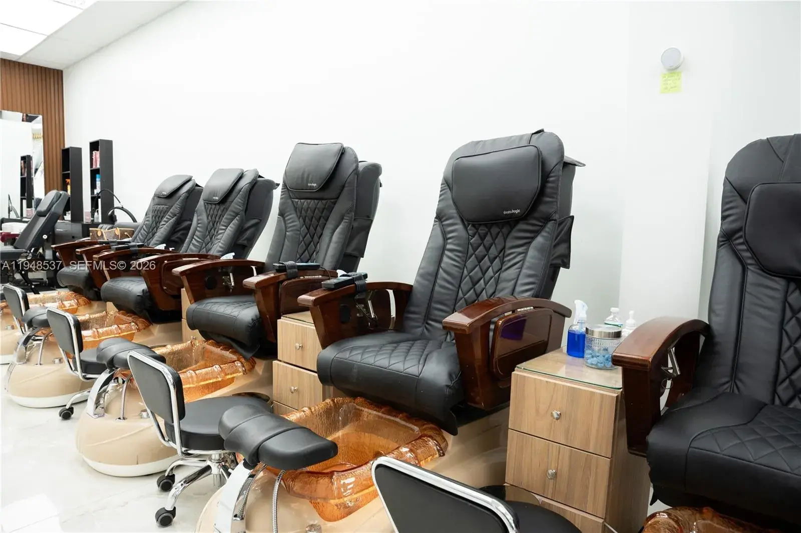 2452 W 60st, Hialeah FL 33016