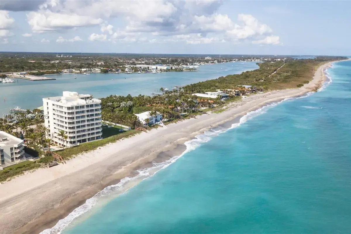19950 Beach Rd # 4S, Jupiter FL 33469