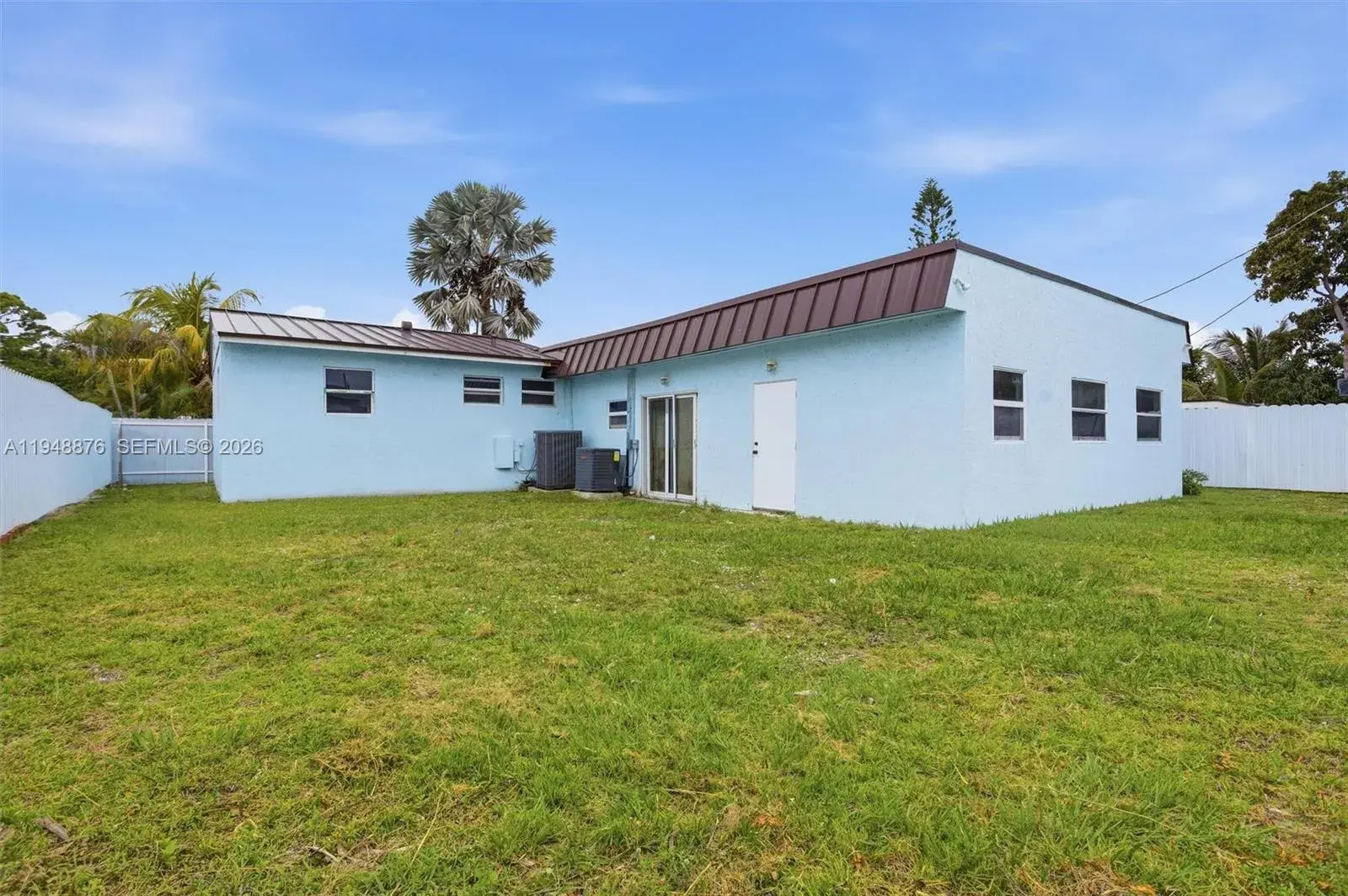 2280 SW 43rd Ave # 2, Fort Lauderdale FL 33317