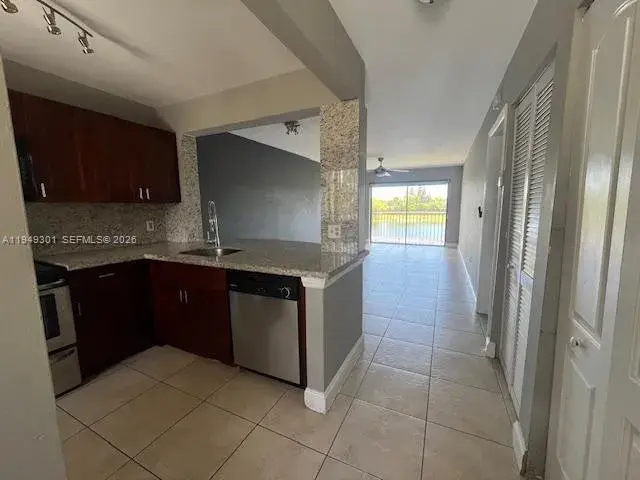 5200 NW 31st Ave # 34, Fort Lauderdale FL 33309