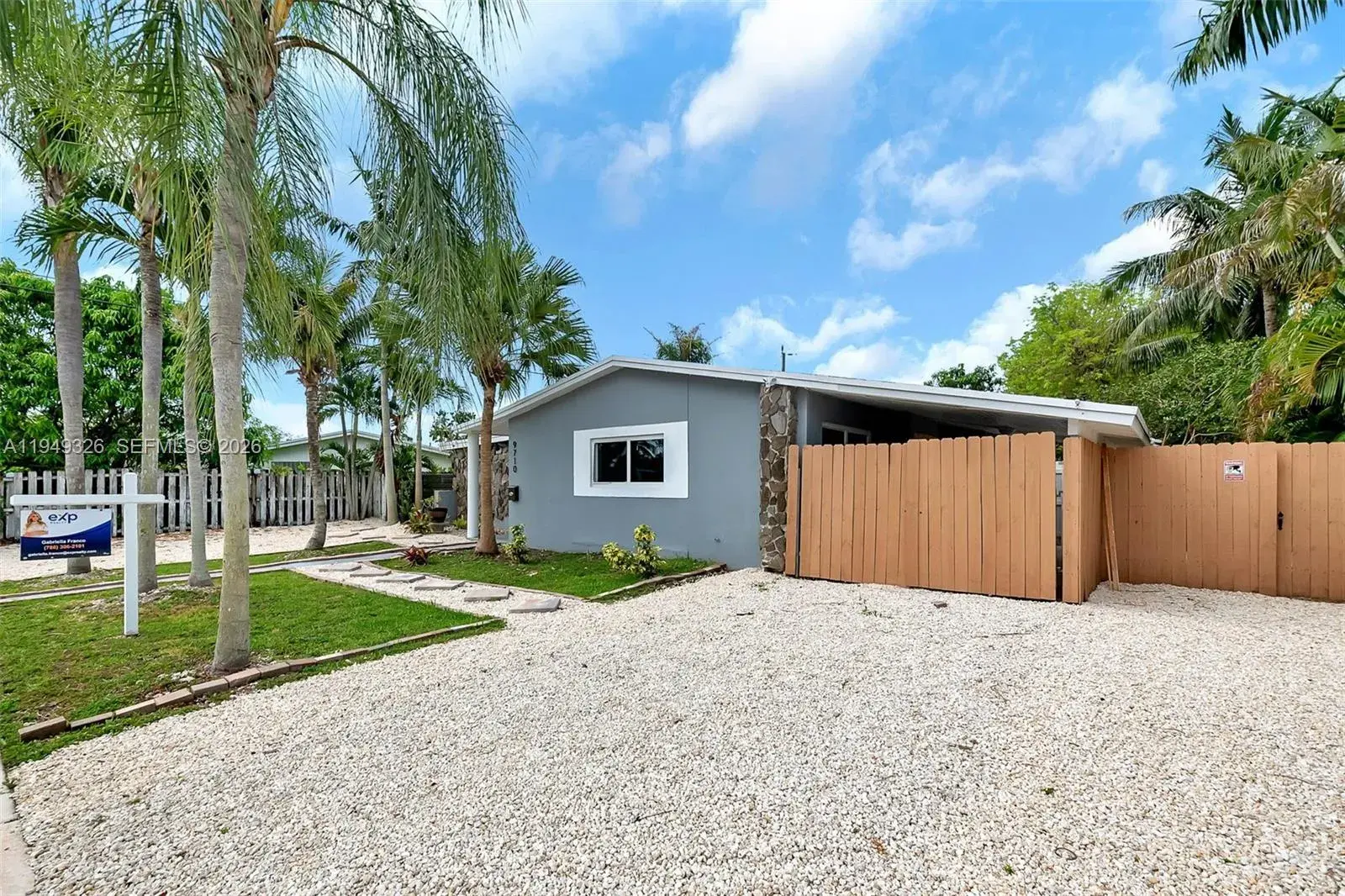 9710 SW SW 161 ST, Miami FL 33157