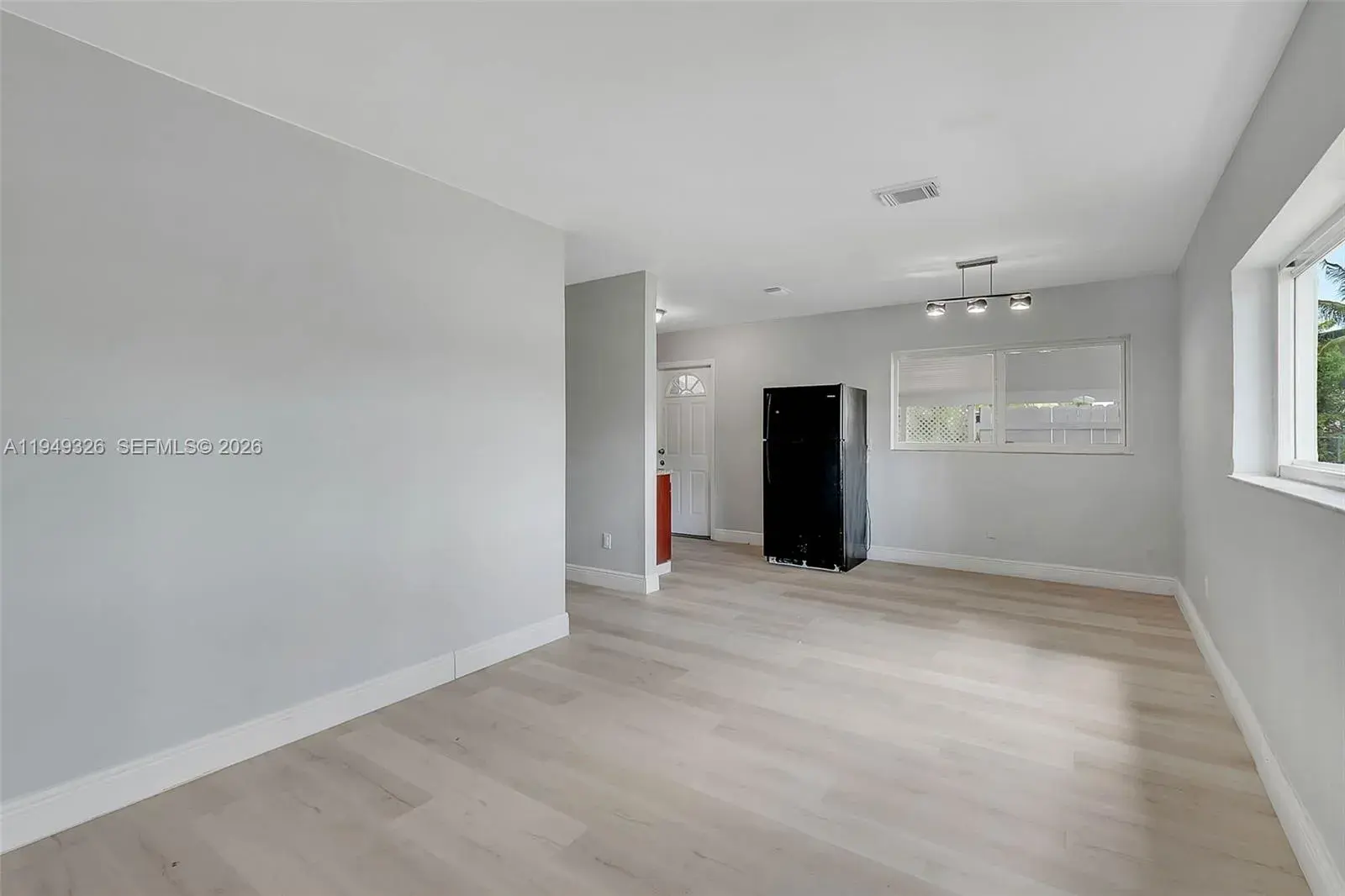 9710 SW SW 161 ST, Miami FL 33157