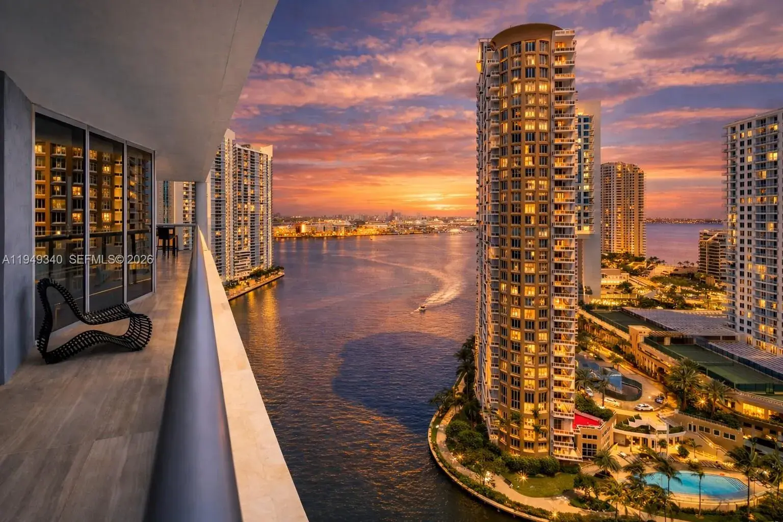 465 Brickell Ave # 2101, Miami FL 33131