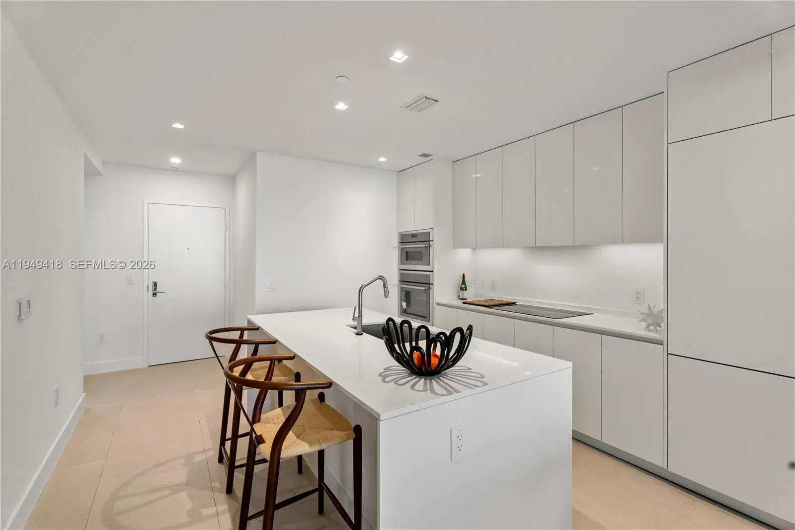 700 NE 24th St # 2602, Miami FL 33137