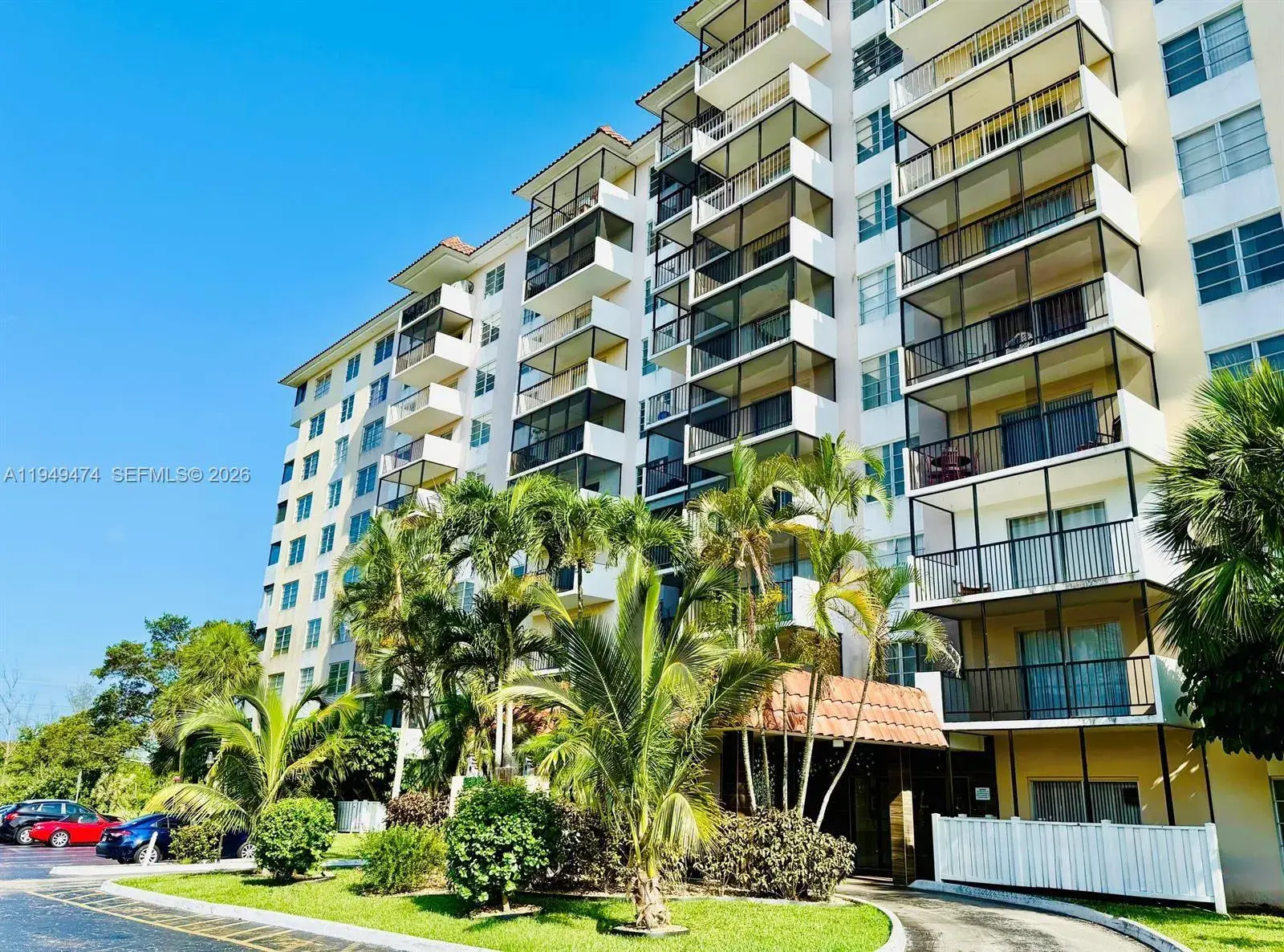 2 bedroom 2 bath Residential for sale at 4164 Inverrary Dr # 913, Lauderhill FL 33319