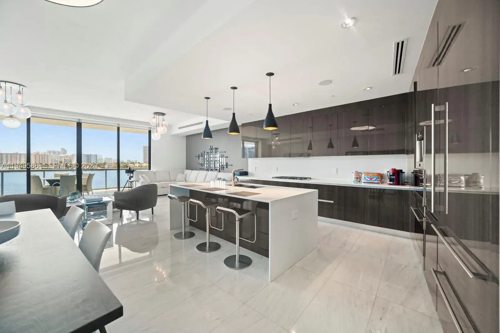 3 bedroom 5 bath Residential for sale at 3300 NE 188th St # 414, Aventura FL 33180