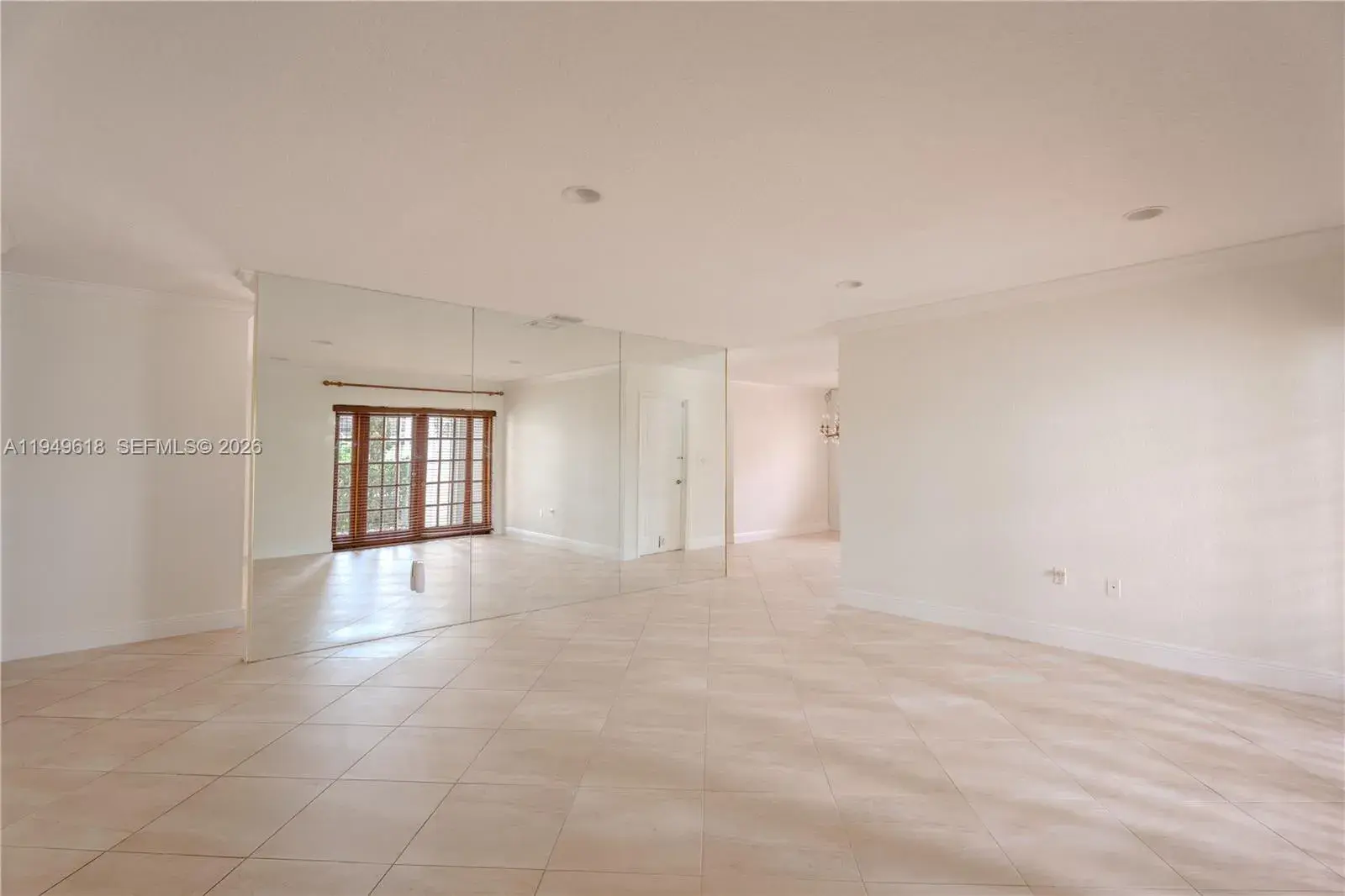 2431 SW 124 AVE, Miami FL 33175