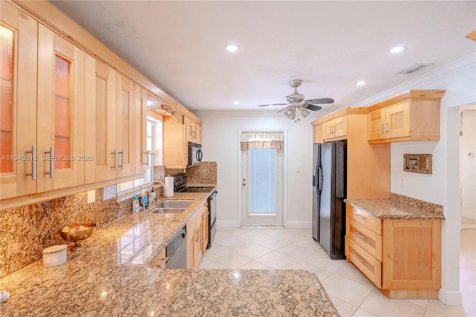 2431 SW 124 AVE, Miami FL 33175