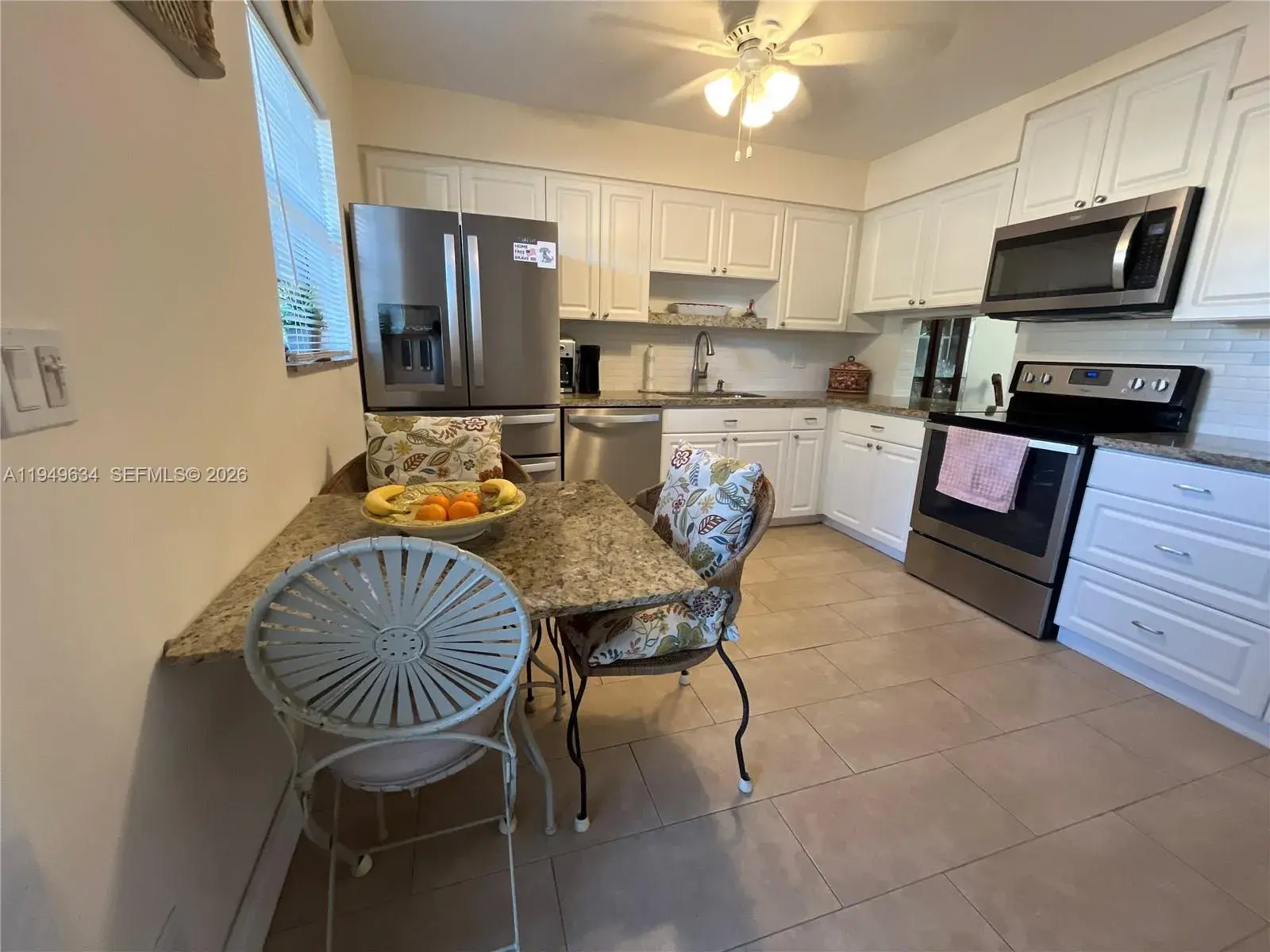 2 bedroom 2 bath Residential for sale at 2 Briarwood Cir # 112, Hollywood FL 33024