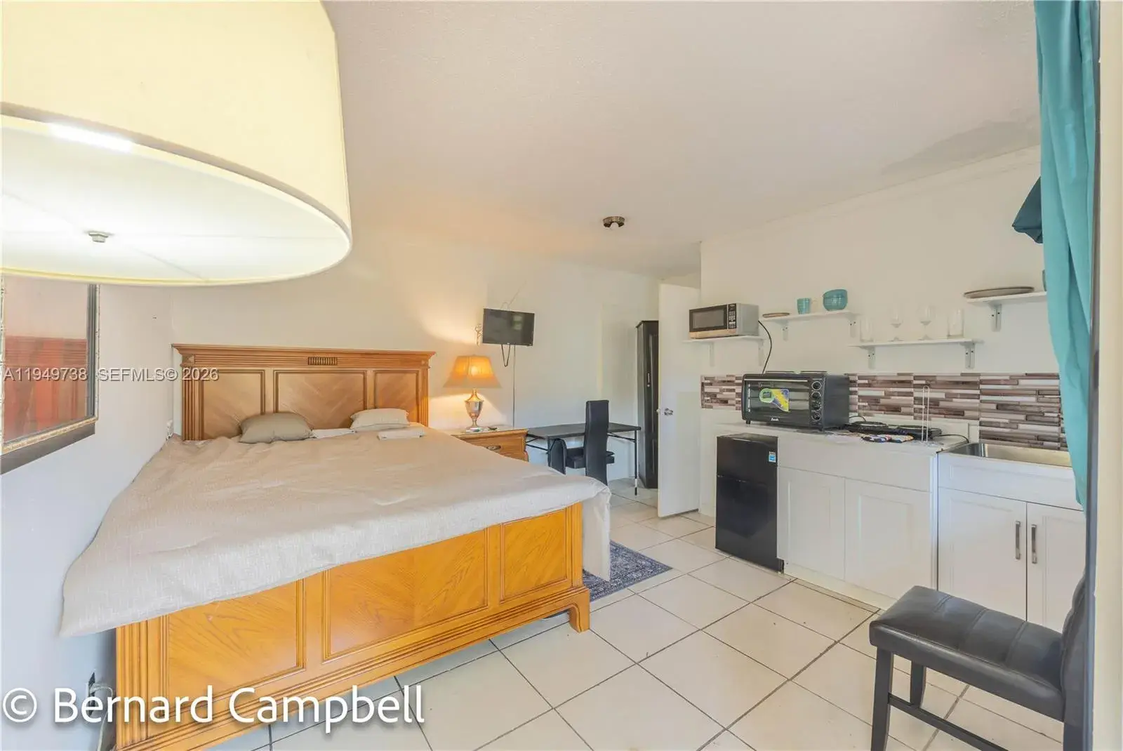 129 SE 5th St, Hallandale Beach FL 33009