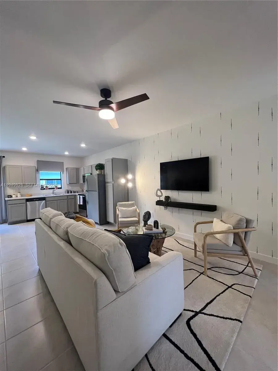 417 NE 1st Dr, Florida City FL 33034