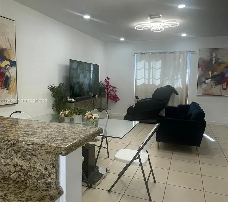 9421 SW 171st Pl, Miami FL 33196