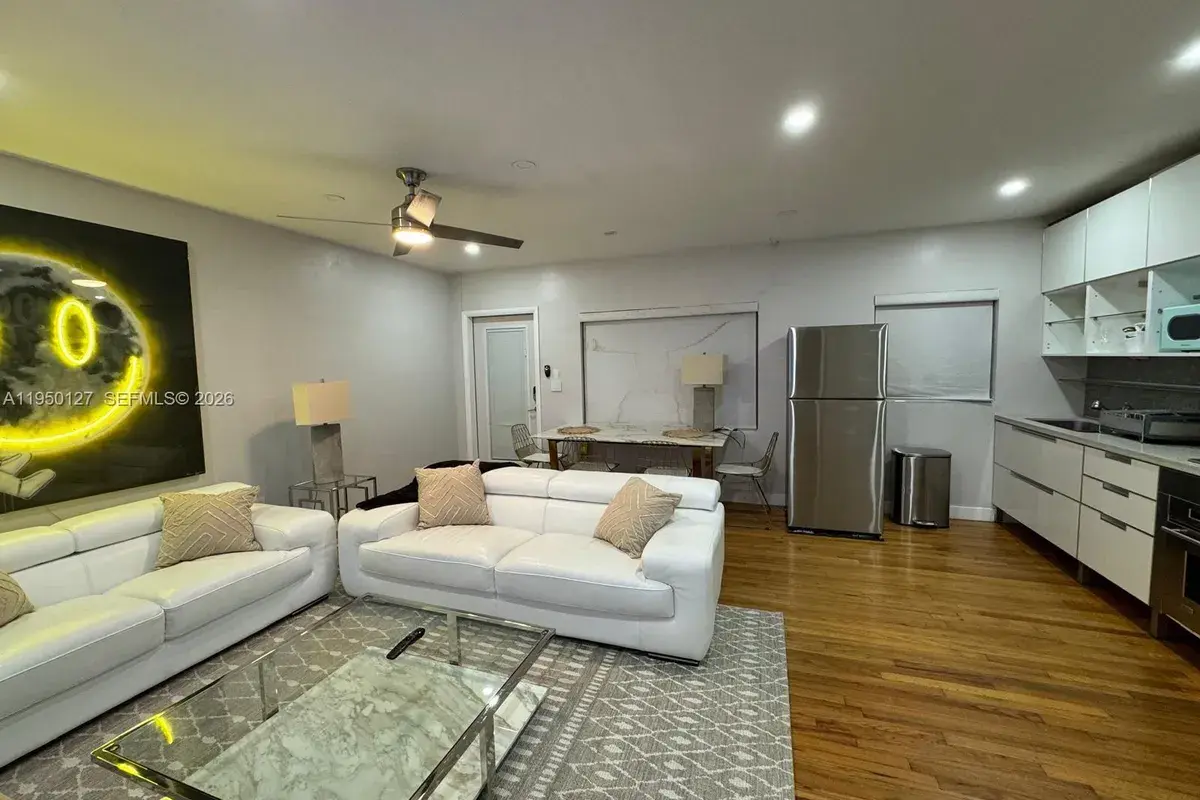 101 Collins Ave # 3, Miami Beach FL 33139
