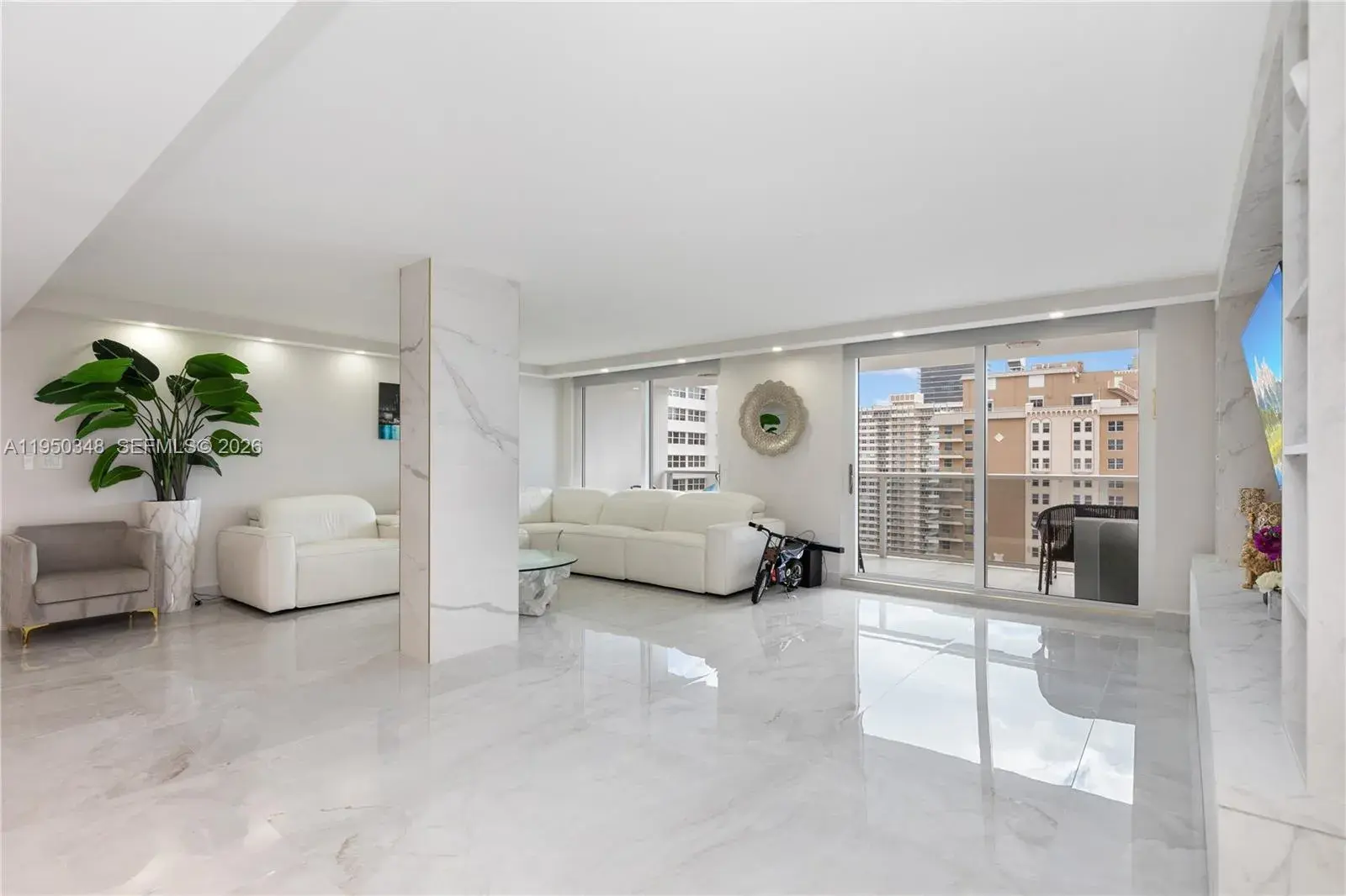 1880 S Ocean Dr, Hallandale Beach FL 33009