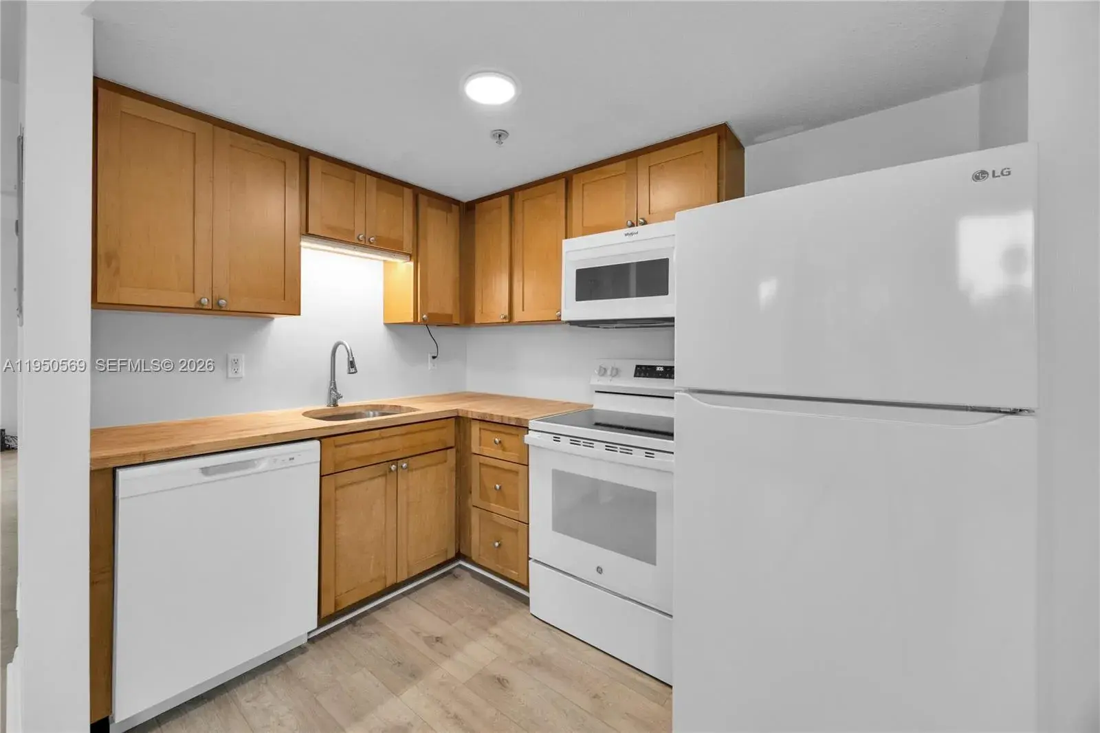 2630 SW 28th St, Miami FL 33133