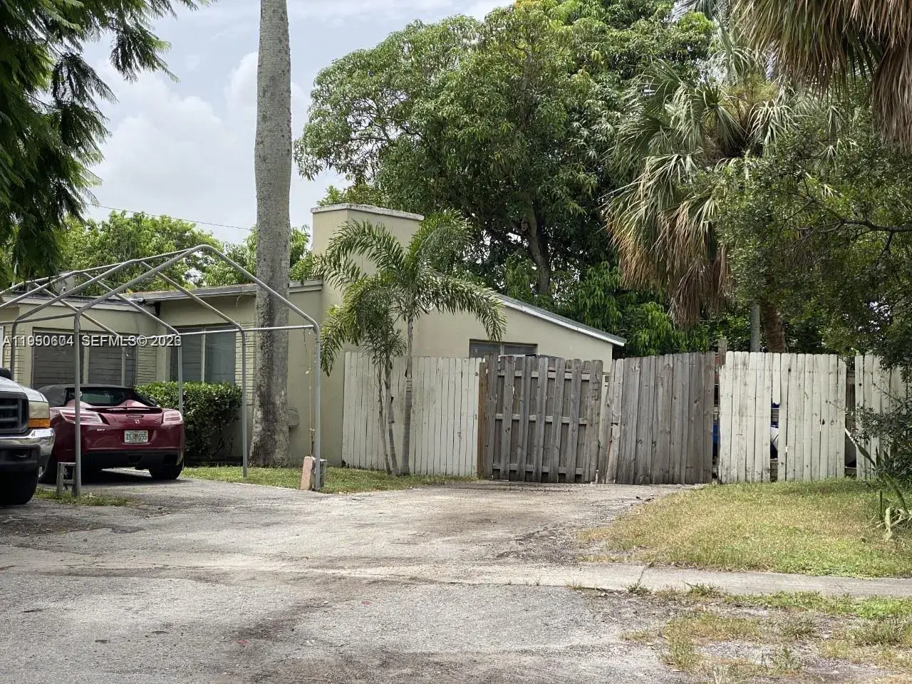 2 bedroom 1 bath Residential for sale at 143 SW 21st Way, Fort Lauderdale FL 33312