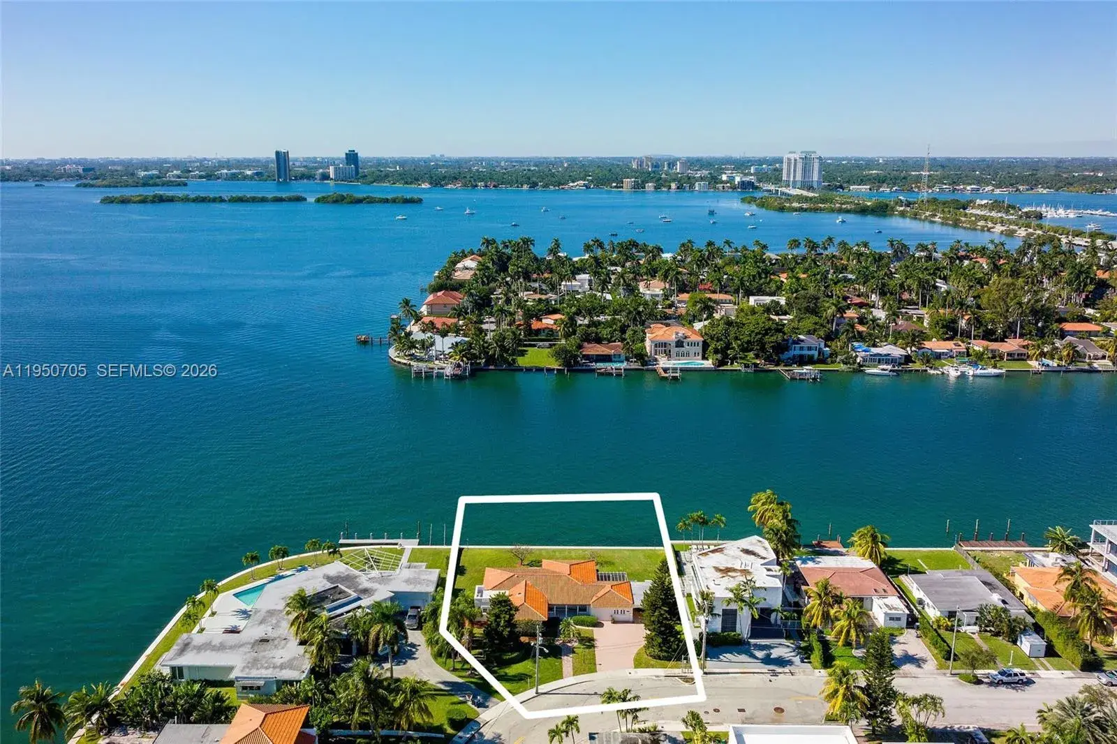 7500 W Treasure Dr, North Bay Village FL 33141