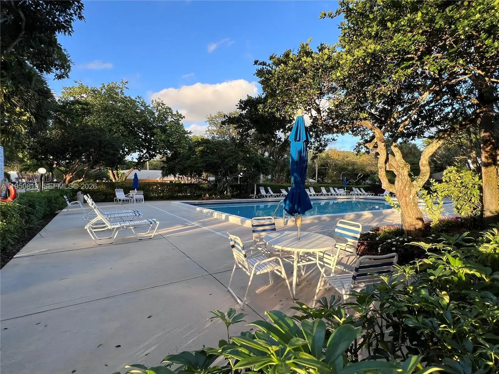 3 bedroom 2 bath Residential Lease for rent at 907 Cypress Ter # 203, Pompano Beach FL 33069
