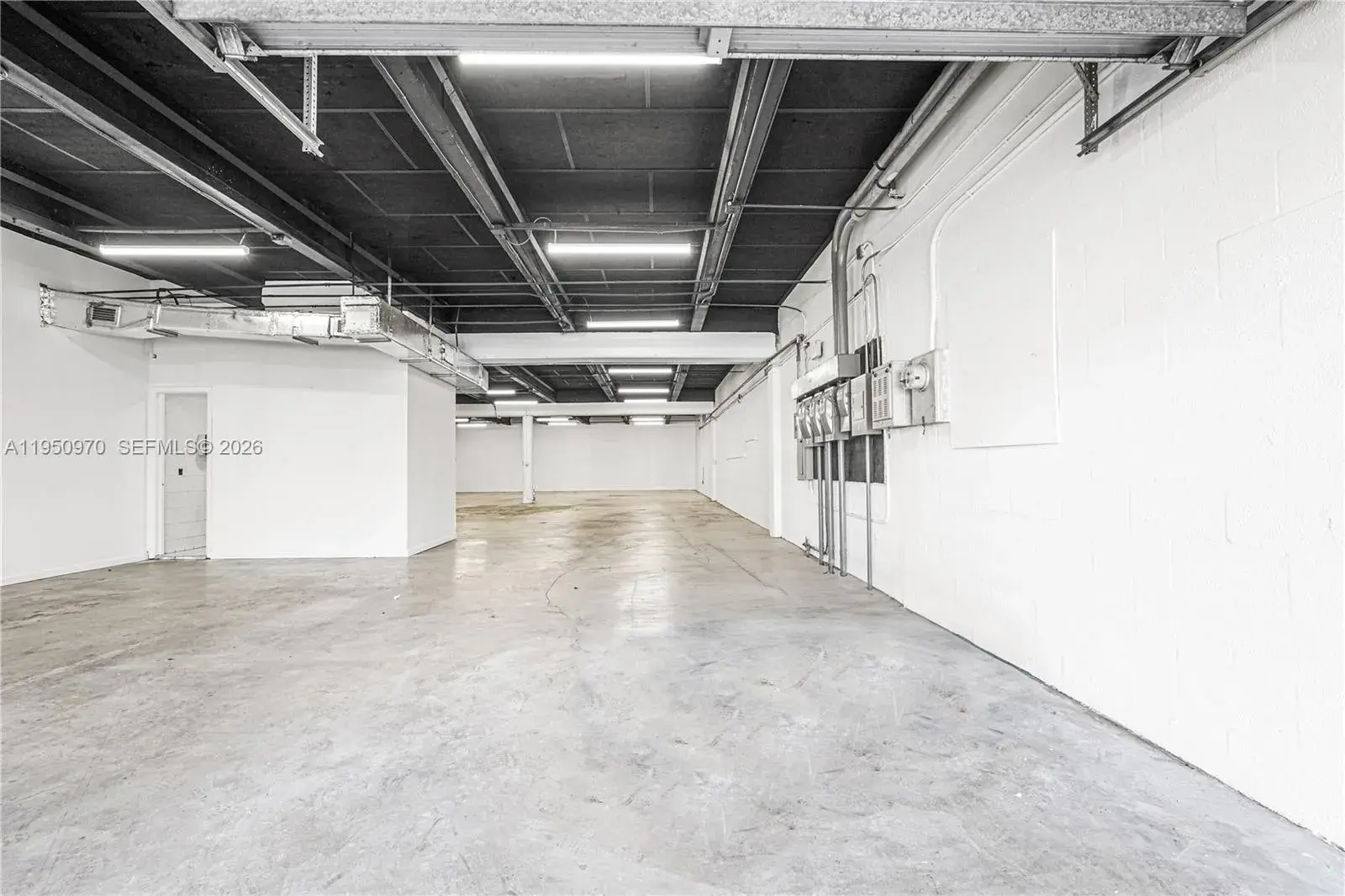 1822 NW 22nd St, Miami FL 33142