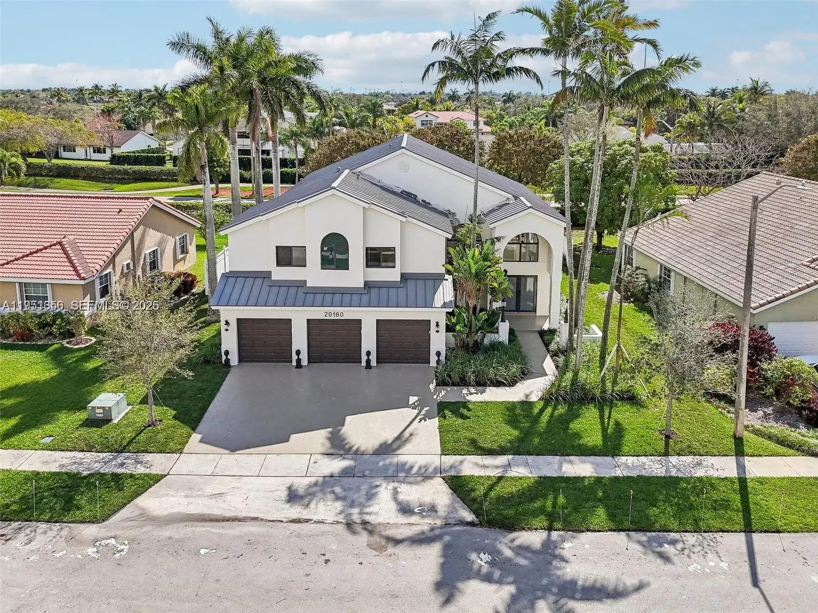 20160 NW 9th Dr, Pembroke Pines FL 33029