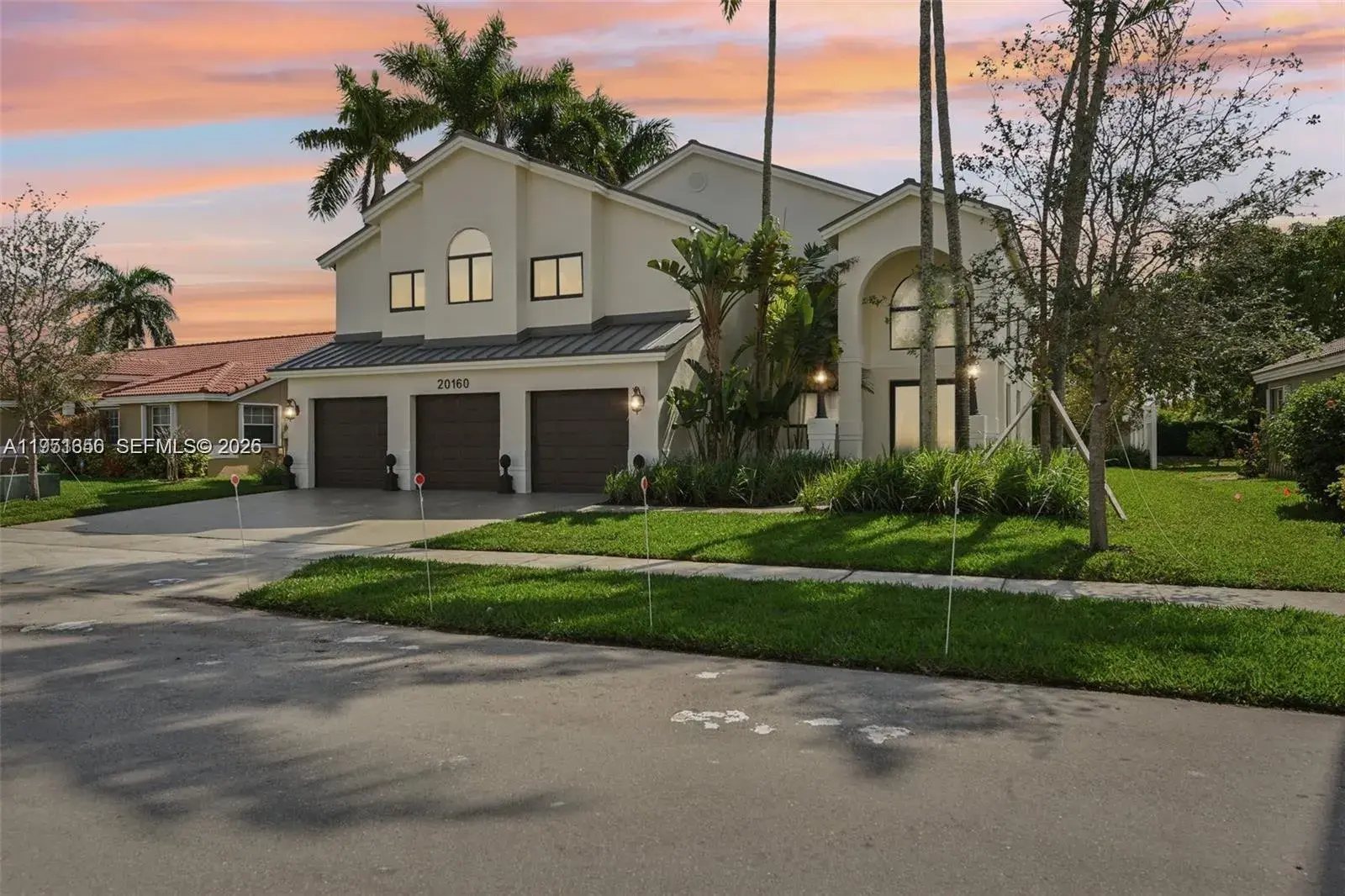 20160 NW 9th Dr, Pembroke Pines FL 33029