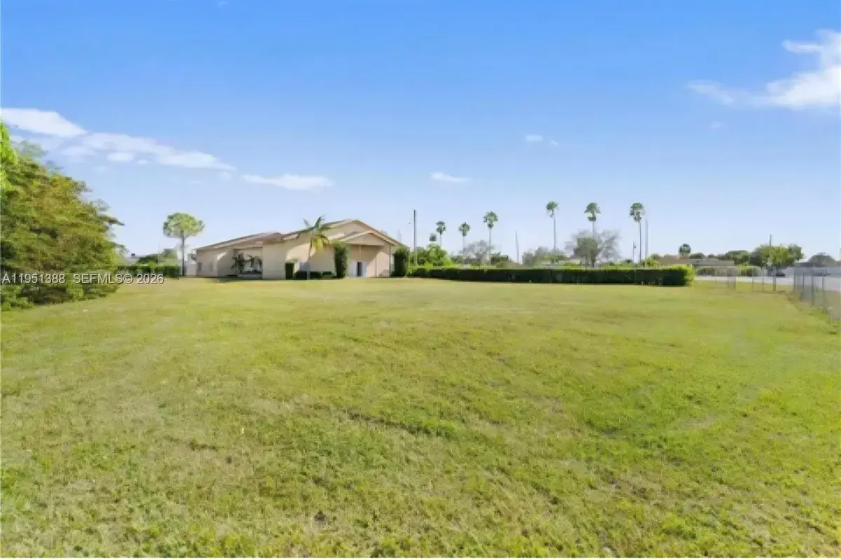21571 SW 110th Ave, Miami FL 33189
