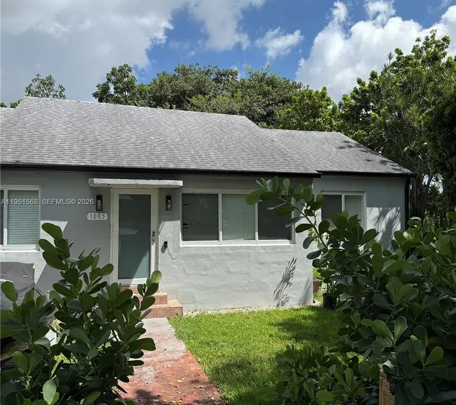 1085 NW 48th St, Miami FL 33127